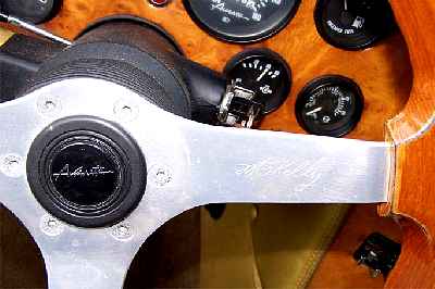 87av0139m.jpg