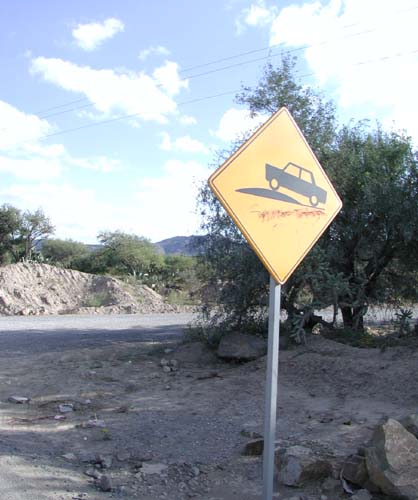 street incline sign
