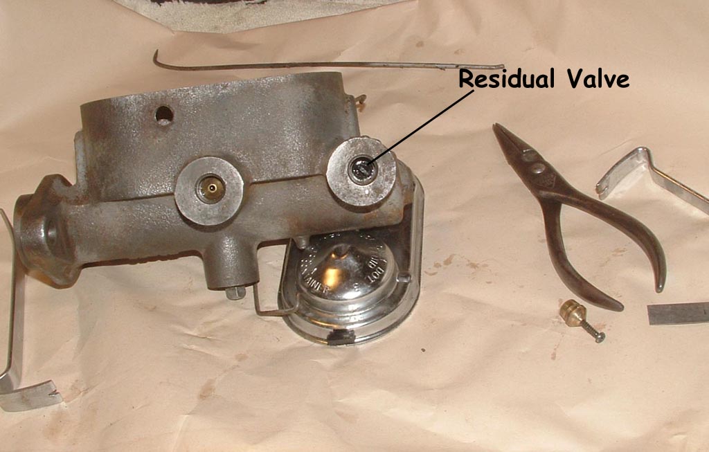 Pics of Adjustable proportioning valve and residual pressure valve
