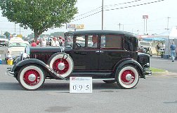 azm06095b.jpg